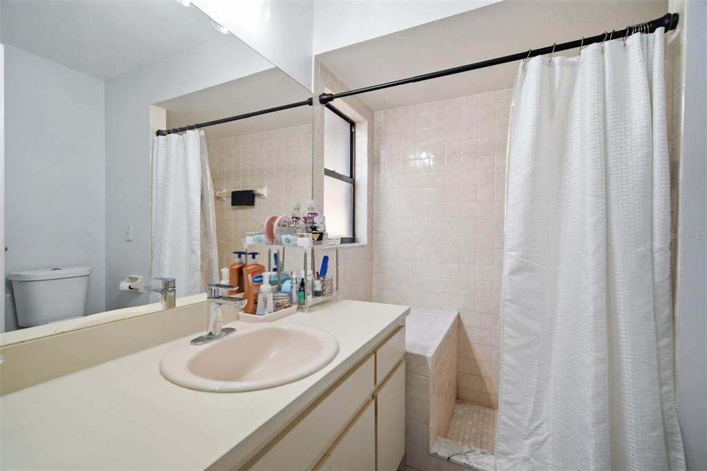 1909 Landside Drive Valrico, FL 33594 - Photo 25 of 36