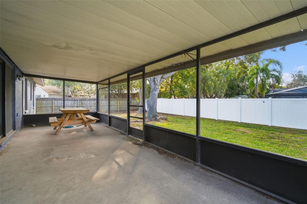 1909 Landside Drive Valrico, FL 33594 - Photo 32 of 36