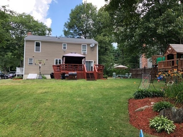 79 Carter Road Worcester, MA 01609 - Photo 8 of 8 Gallery Image 8