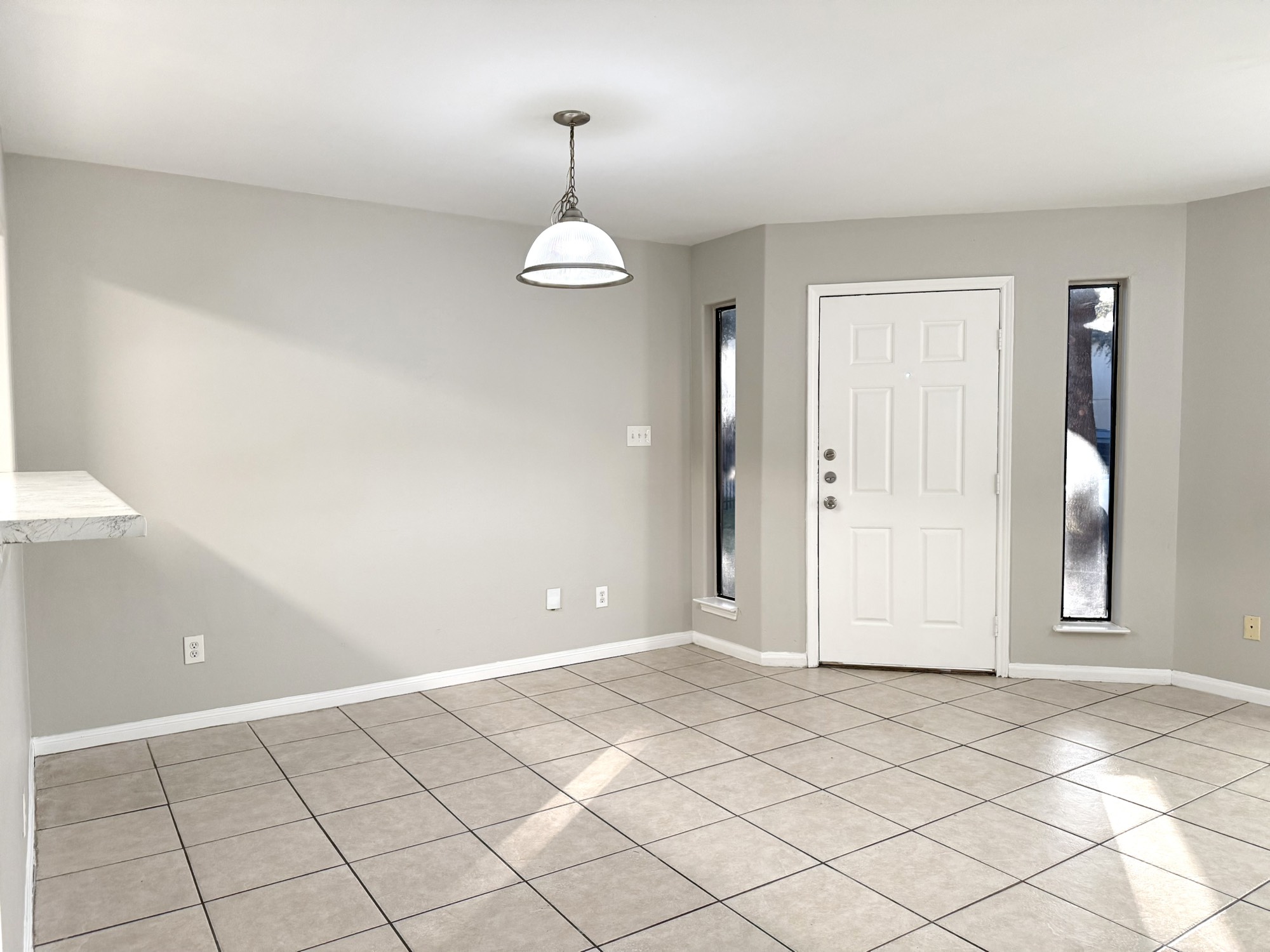 3032 La Estancia Lane Houston, TX 77093 - Photo 2 of 30 a view of an empty room and window