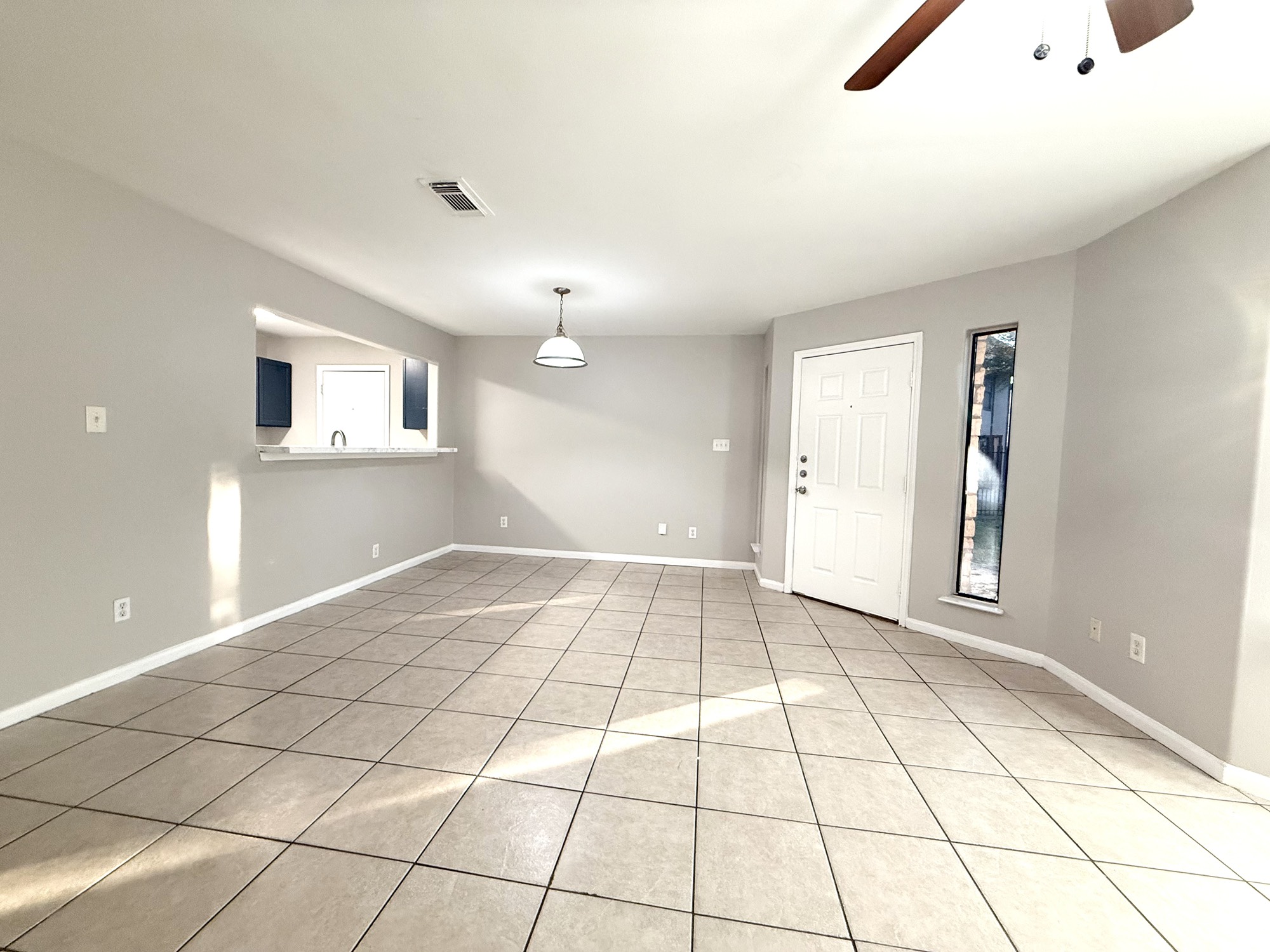 3032 La Estancia Lane Houston, TX 77093 - Photo 10 of 30 a view of an empty room and window