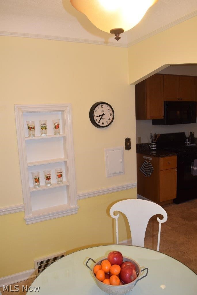 3663 Avalon Road Cleveland, OH 44120 - Photo 10 of 27