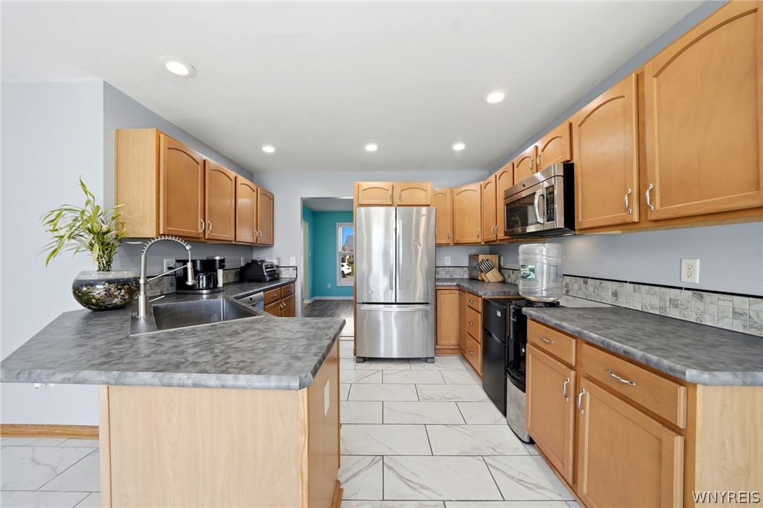 45 Summerfield Drive Lancaster, NY 14086 - Photo 18 of 50