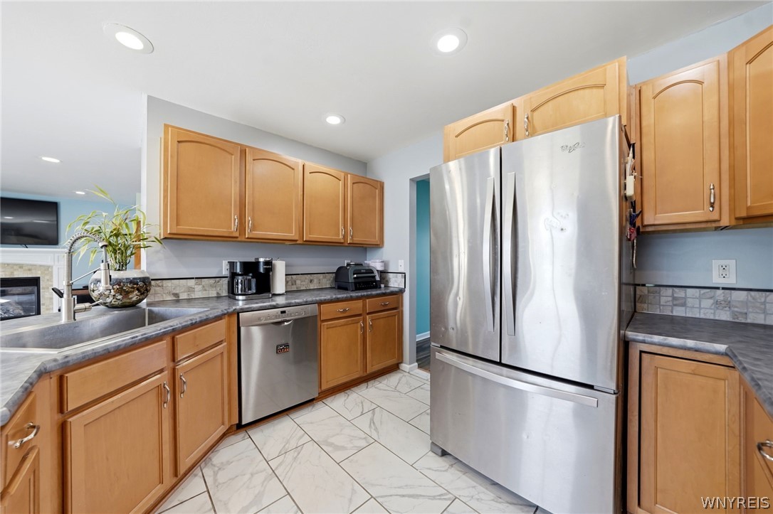 45 Summerfield Drive Lancaster, NY 14086 - Photo 19 of 50