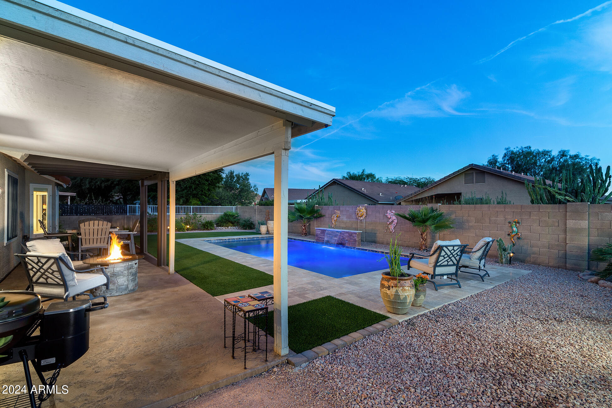10345 East Rimrock Loop Gold Canyon, AZ 85118 - Photo 18 of 39 Evening backyard spaces.