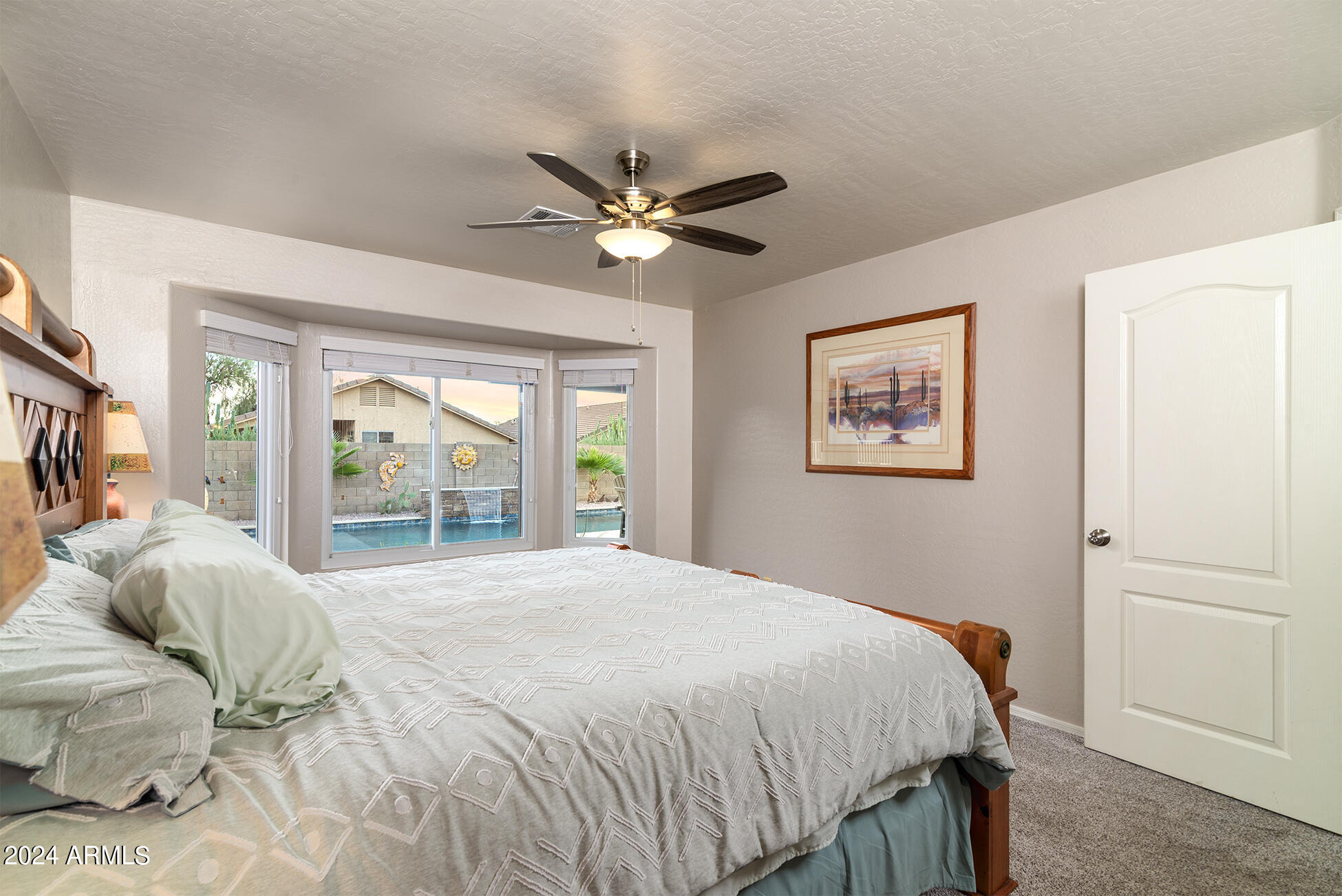 10345 East Rimrock Loop Gold Canyon, AZ 85118 - Photo 22 of 39 Master with upgraded windows.