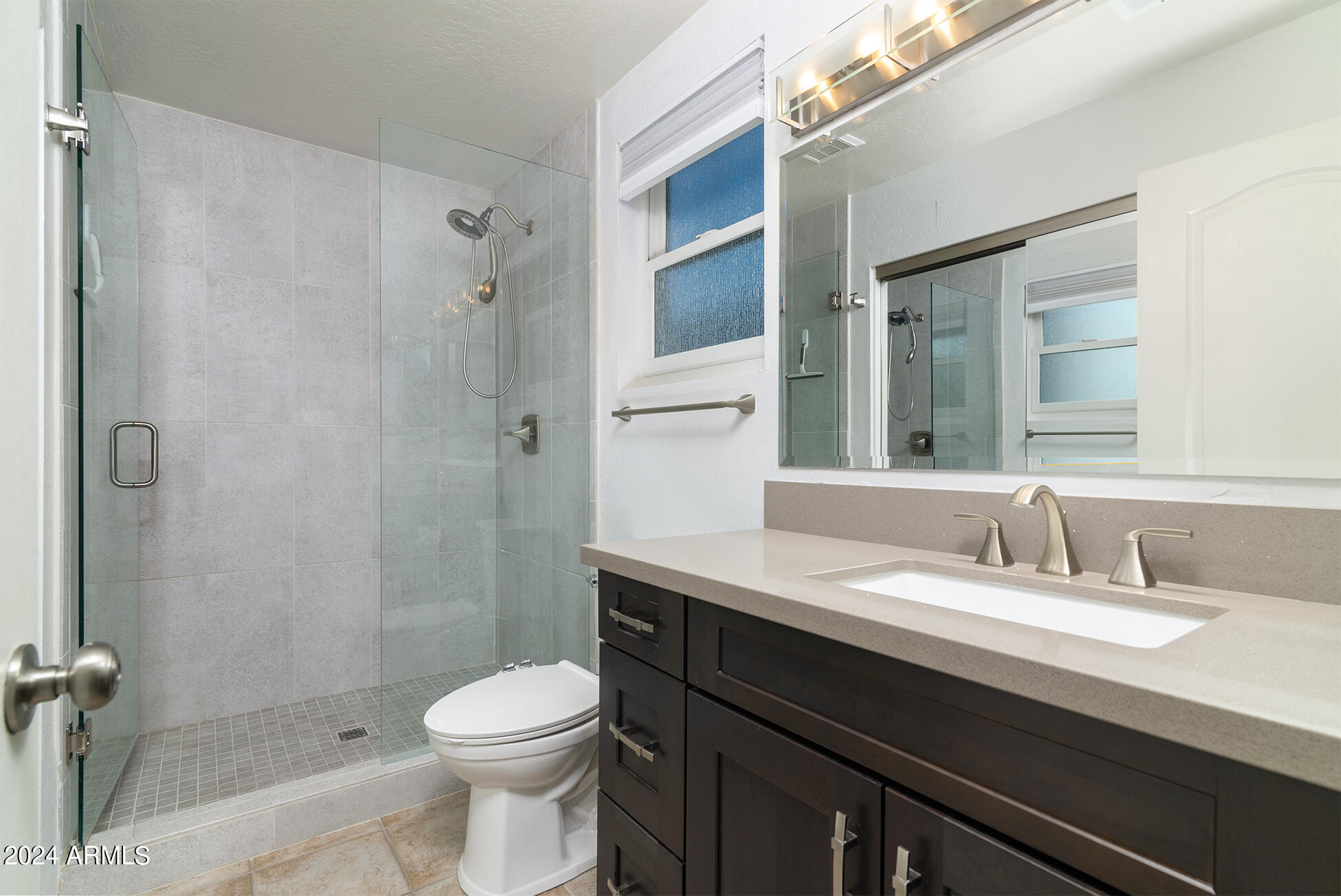 10345 East Rimrock Loop Gold Canyon, AZ 85118 - Photo 23 of 39 Master walk in shower.