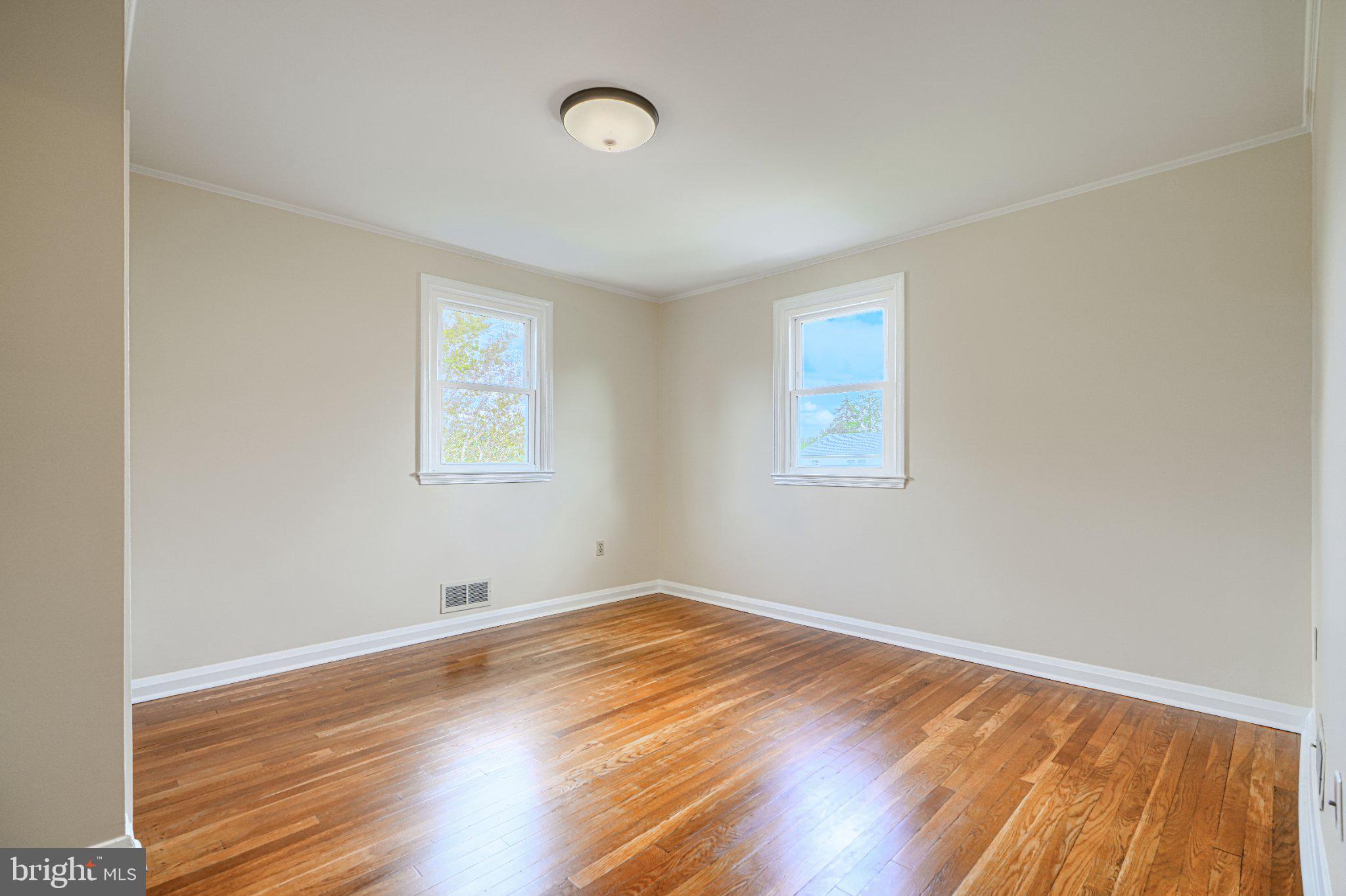 8 Felton Road Lutherville-Timonium, MD 21093 - Photo 27 of 42 Bright and airy blank canvas space.