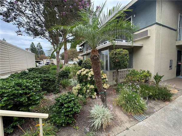 $299,000 | 126 Avenida Majorca, Unit G, Laguna Woods, CA 92637