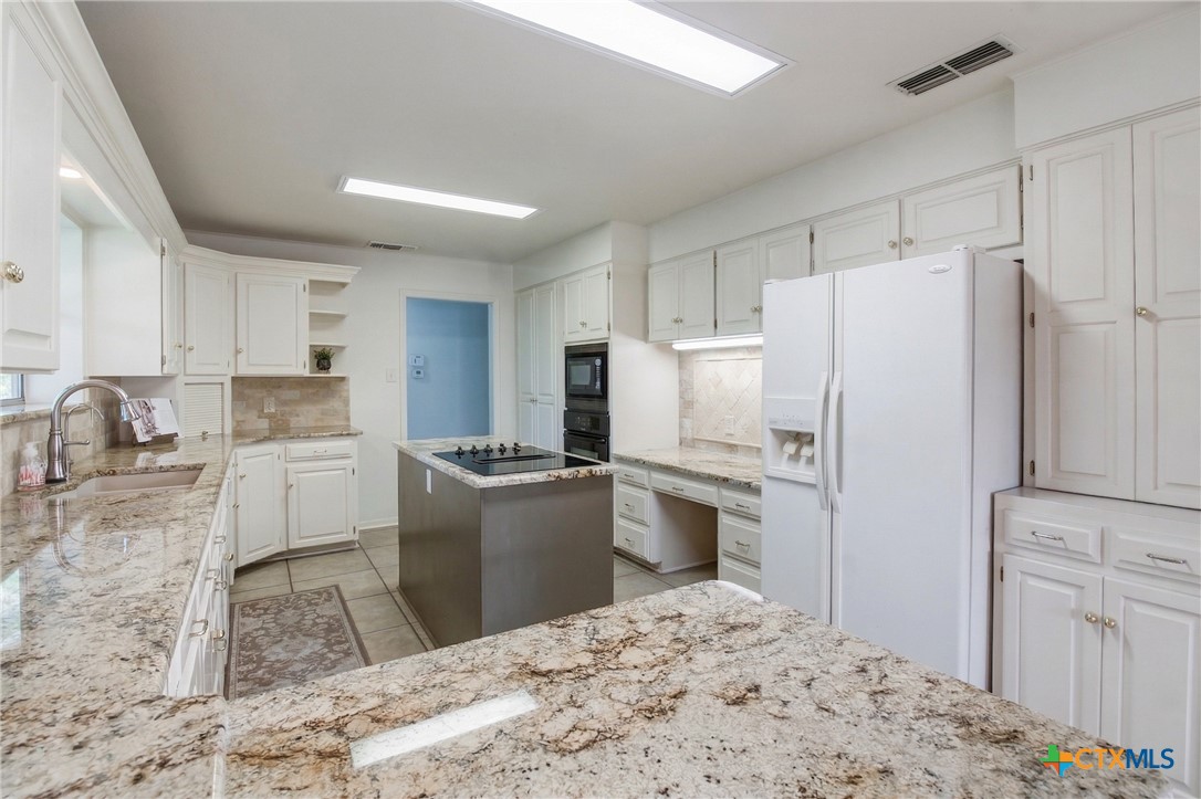 3606 Whispering Oaks Temple, TX 76504 - Photo 8 of 30