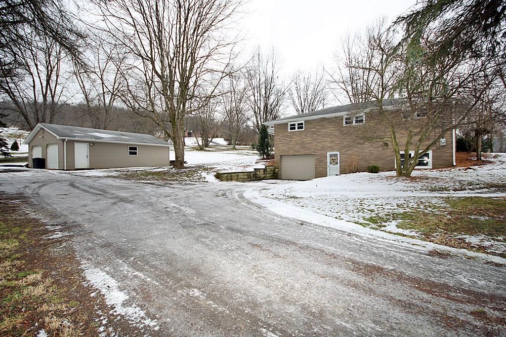 Walk-Out basement & Level Driveway 