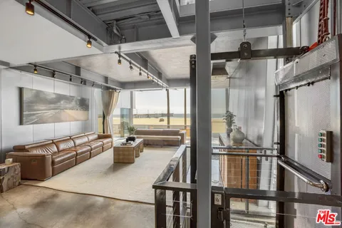 a view of entryway and hall