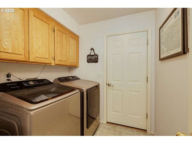 Undisclosed Address Dallas, OR 97338 - Photo 19 of 25