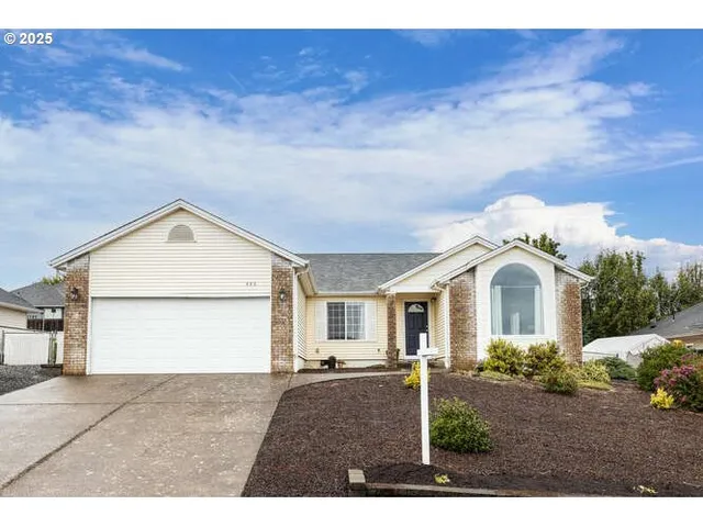 $399,000 | Undisclosed Address, Dallas, OR 97338