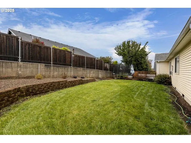 $399,000 | Undisclosed Address, Dallas, OR 97338