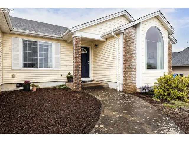 $399,000 | Undisclosed Address, Dallas, OR 97338