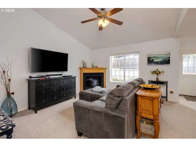 $399,000 | Undisclosed Address, Dallas, OR 97338