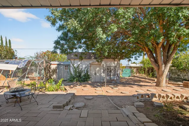 $230,000 | 35 Northwest Kayetan Drive, Sierra Vista, AZ 85635