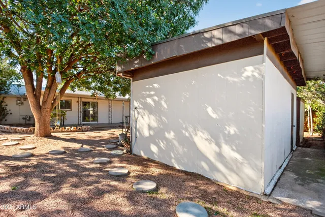 $230,000 | 35 Northwest Kayetan Drive, Sierra Vista, AZ 85635