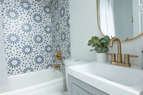 $99,500 | 5 Keystone Road, Holbrook, MA 02343