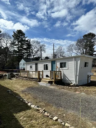 $99,500 | 5 Keystone Road, Holbrook, MA 02343