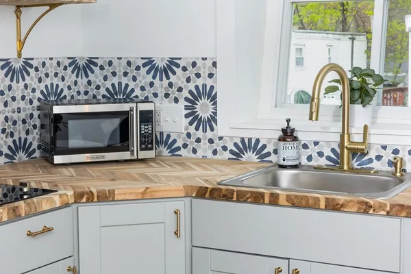 $99,500 | 5 Keystone Road, Holbrook, MA 02343