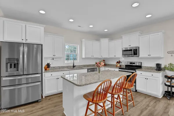 $429,500 | 302 Sumac Court, Sneads Ferry, NC 28460