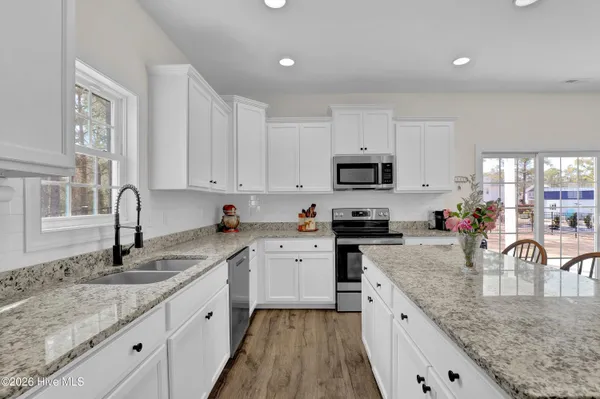 $429,500 | 302 Sumac Court, Sneads Ferry, NC 28460