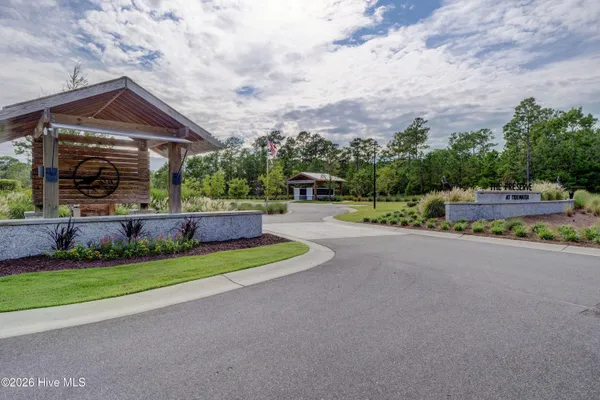 $429,500 | 302 Sumac Court, Sneads Ferry, NC 28460