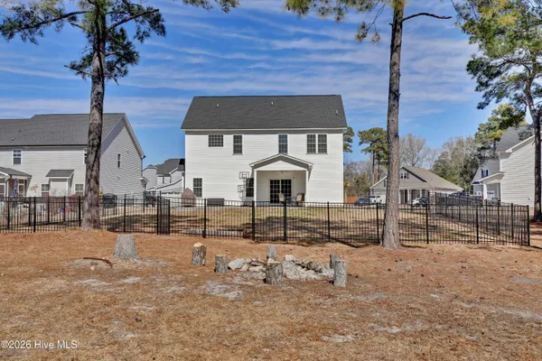 $429,500 | 302 Sumac Court, Sneads Ferry, NC 28460