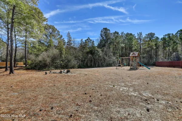 $429,500 | 302 Sumac Court, Sneads Ferry, NC 28460