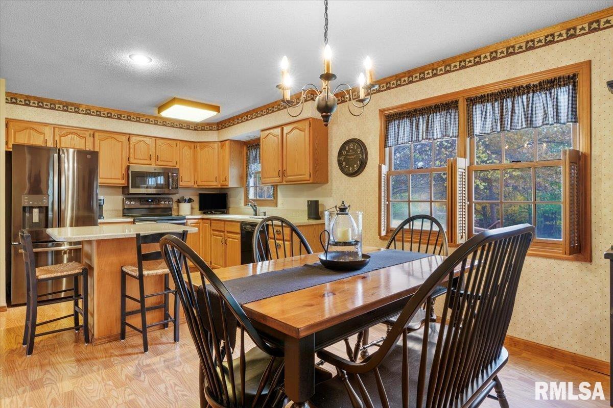 1016 Community Drive Springfield, IL 62703 - Photo 11 of 45