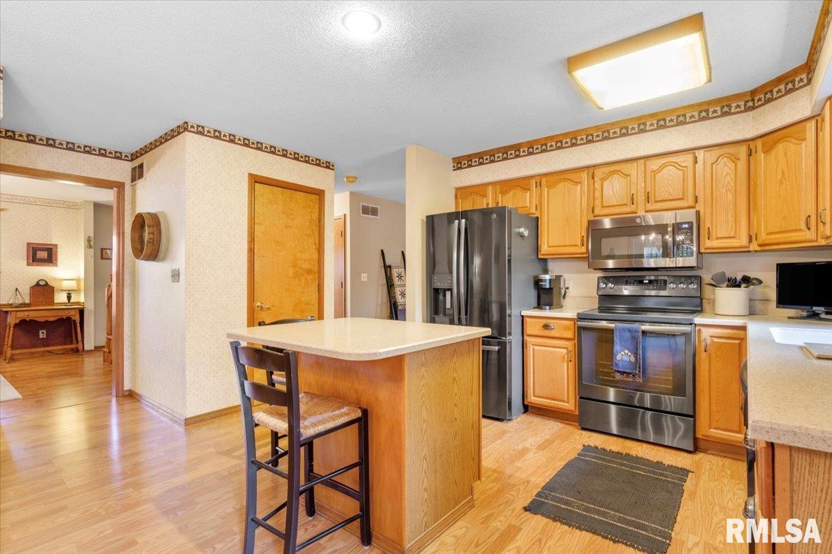 1016 Community Drive Springfield, IL 62703 - Photo 14 of 45