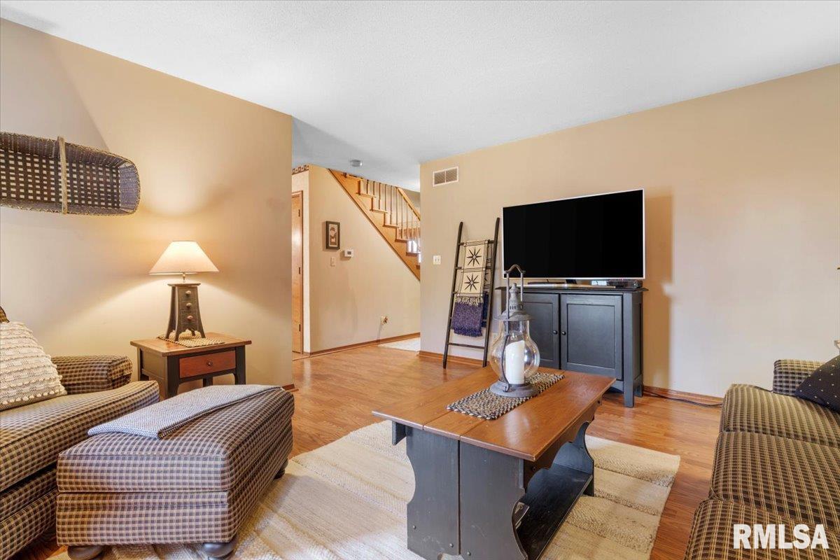1016 Community Drive Springfield, IL 62703 - Photo 18 of 45