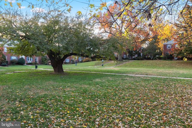 $250,000 | 20 Auburn Court, Unit A, Alexandria, VA 22305