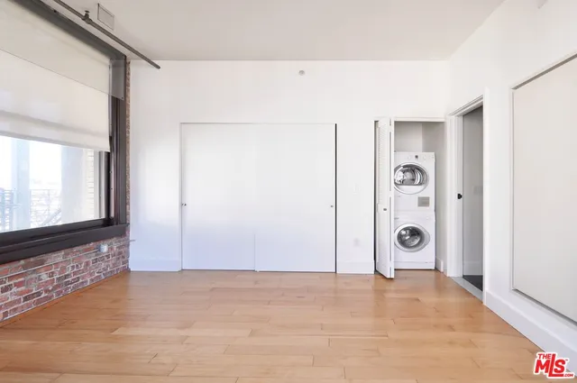 $2,400 | 460 South Spring Street, Unit 701, Los Angeles, CA 90013