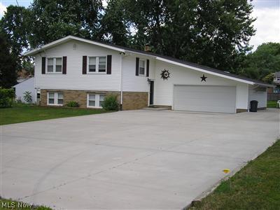 727 Griffith Road Akron, OH 44312 - Photo 1 of 1