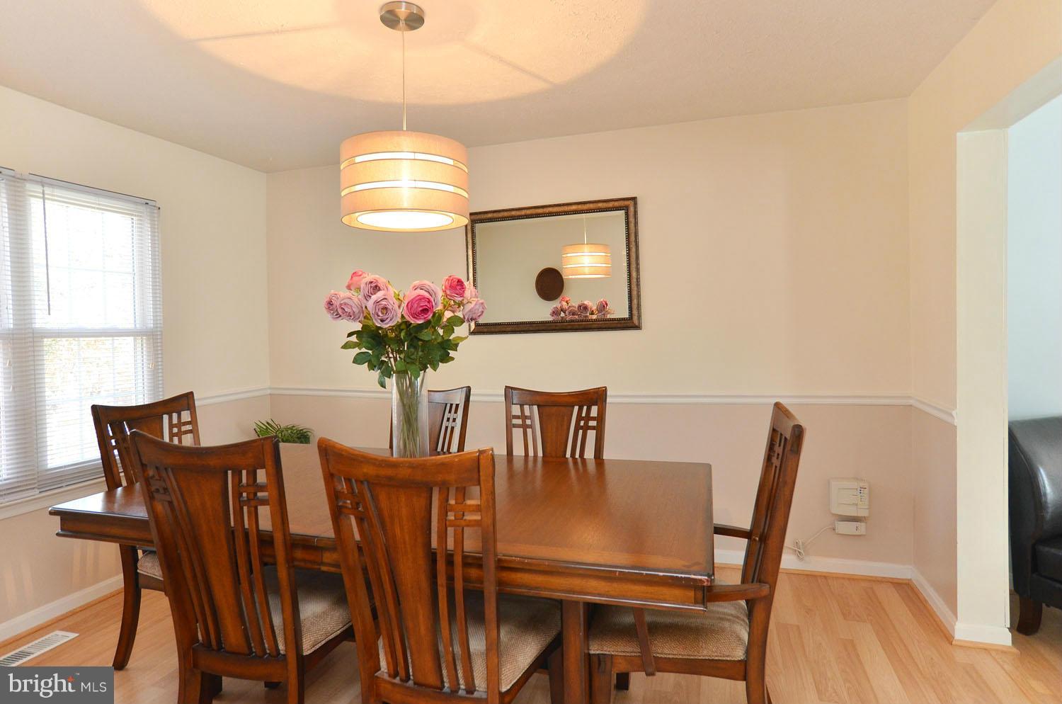 817 Potomac Ridge Court Sterling, VA 20164 - Photo 12 of 29 Dining Room