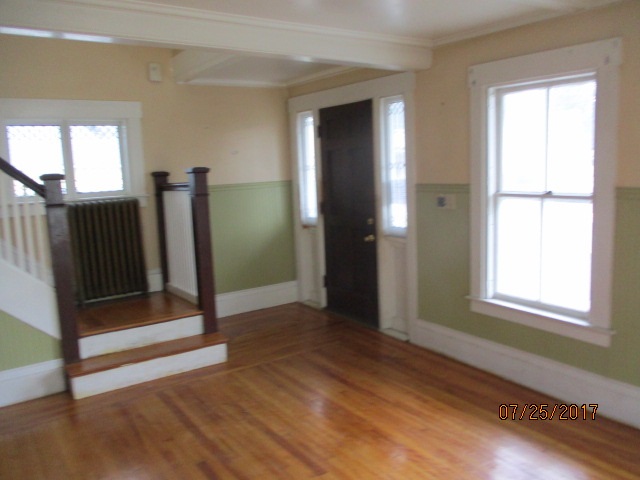 6 Catherine Street Rochester, NH 03867 - Photo 4 of 26