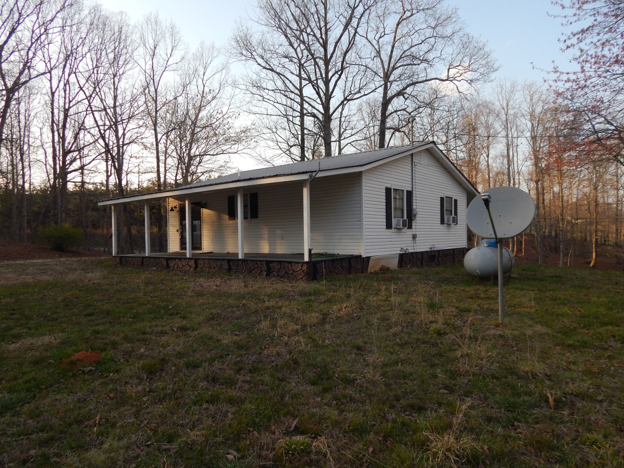 3355 Willie Maudlin Road Lutts, TN 38471 - Photo 2 of 43