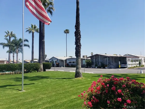 $159,950 | 3929 West 5th Street, Unit 16, Santa Ana, CA 92703