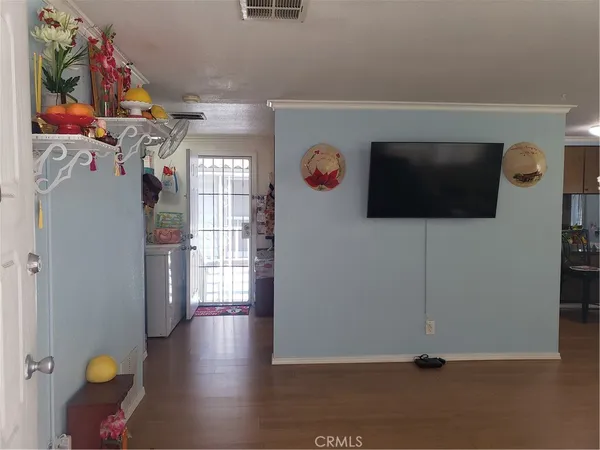 $159,950 | 3929 West 5th Street, Unit 16, Santa Ana, CA 92703