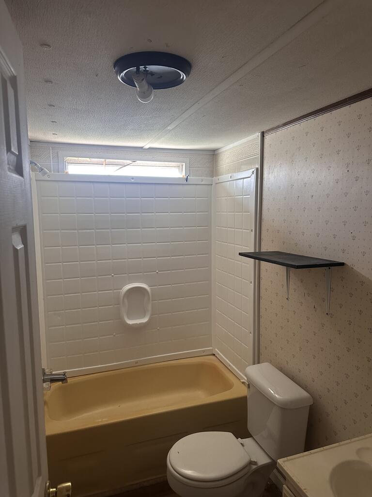 42 Evergreen Road, Unit B Chatsworth, GA 30705 - Photo 18 of 19 Gallery Image 18
