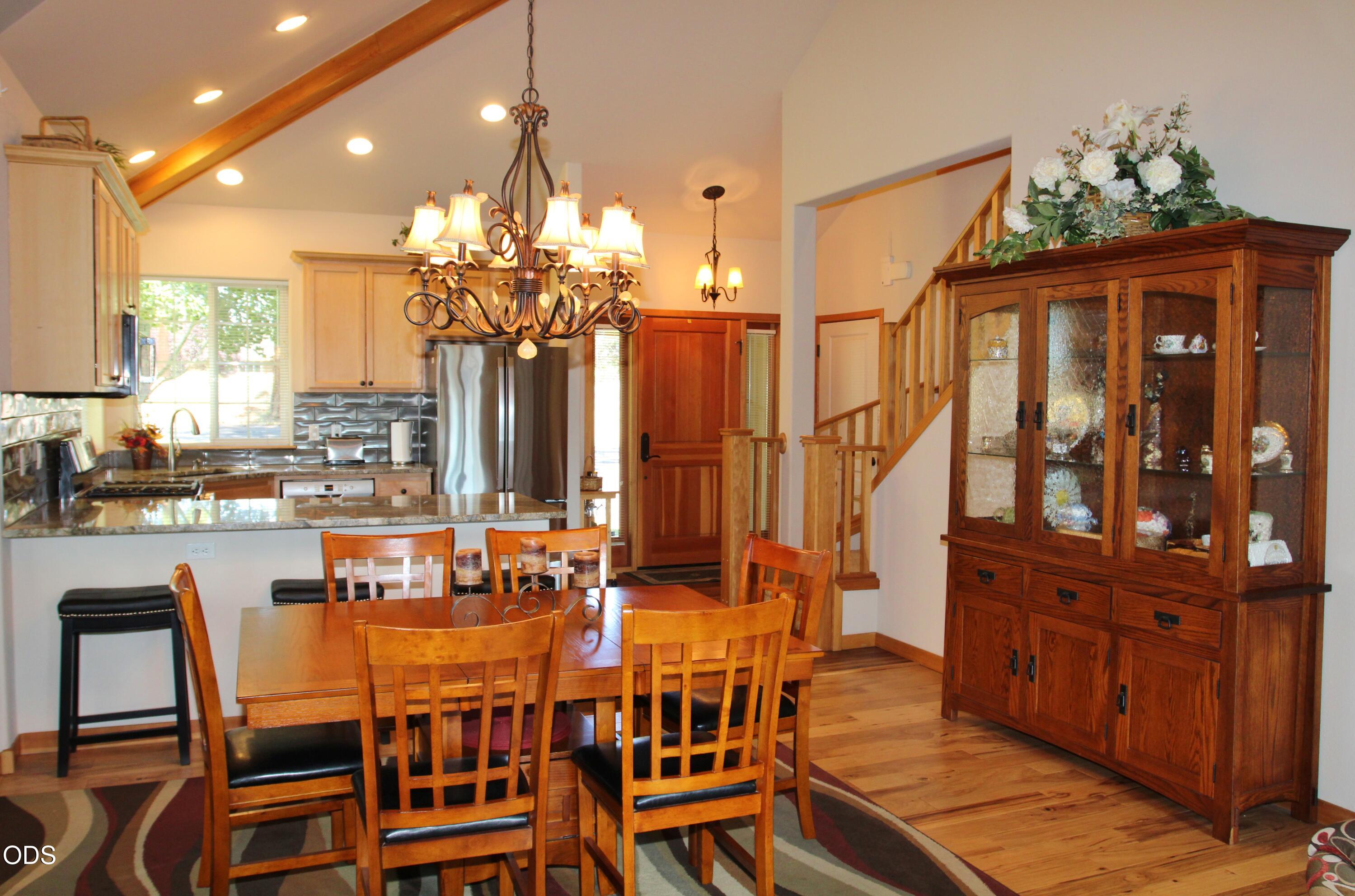 5010 Sora Loop Klamath Falls, OR 97601 - Photo 18 of 80