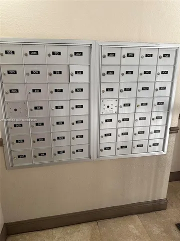 $176,086 | 1800 Sans Souci Boulevard, Unit 115, North Miami, FL 33181