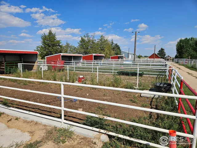 a view of outdoor space