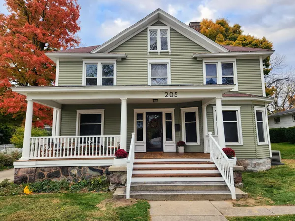 $375,000 | 205 Maumee Street, Jonesville, MI 49250