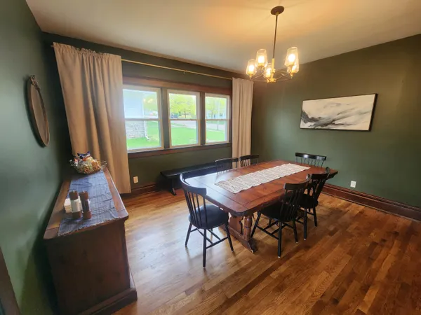 $375,000 | 205 Maumee Street, Jonesville, MI 49250