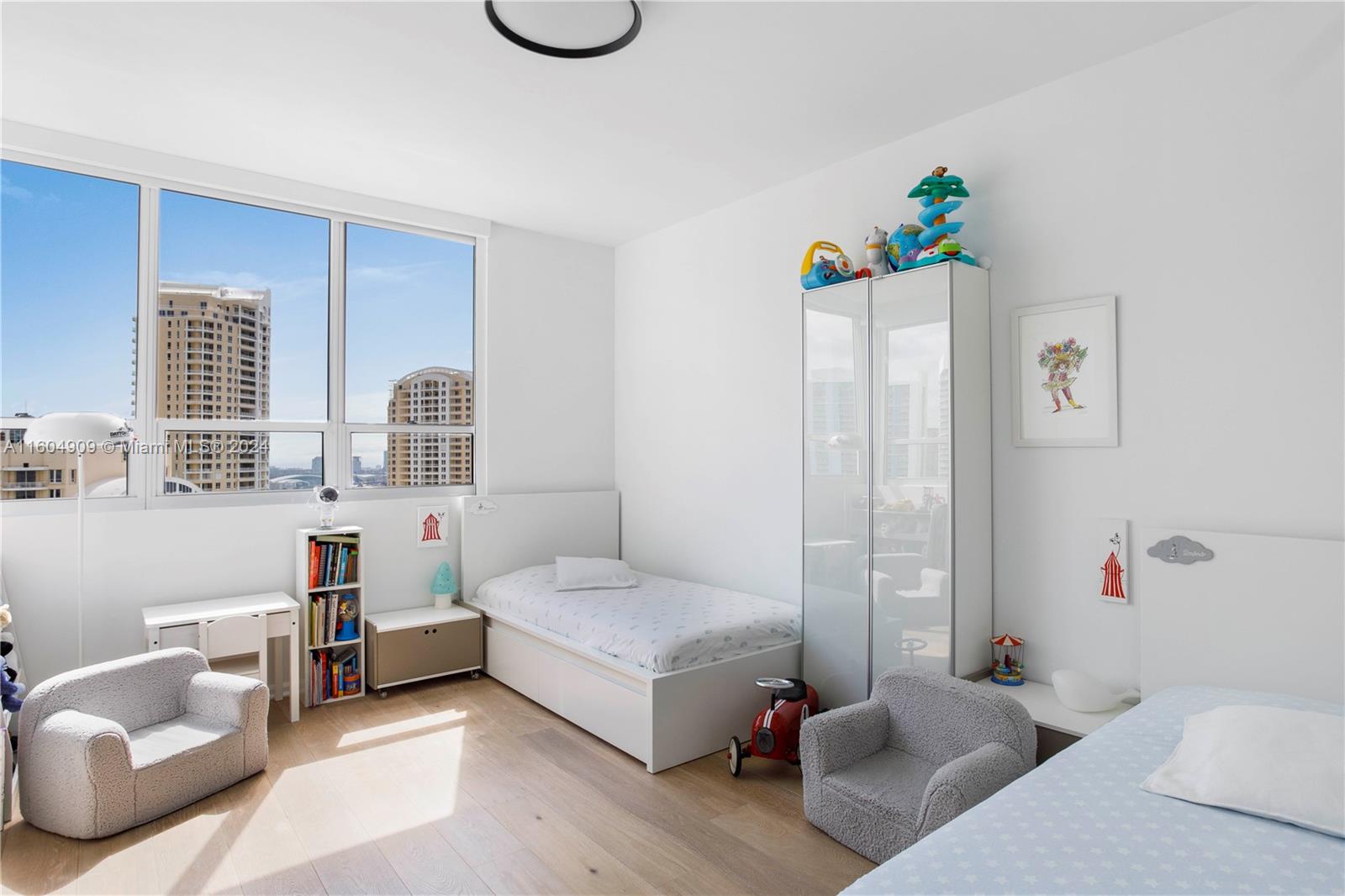 801 Brickell Key Boulevard, Unit 3112 Miami, FL 33131 - Photo 13 of 21