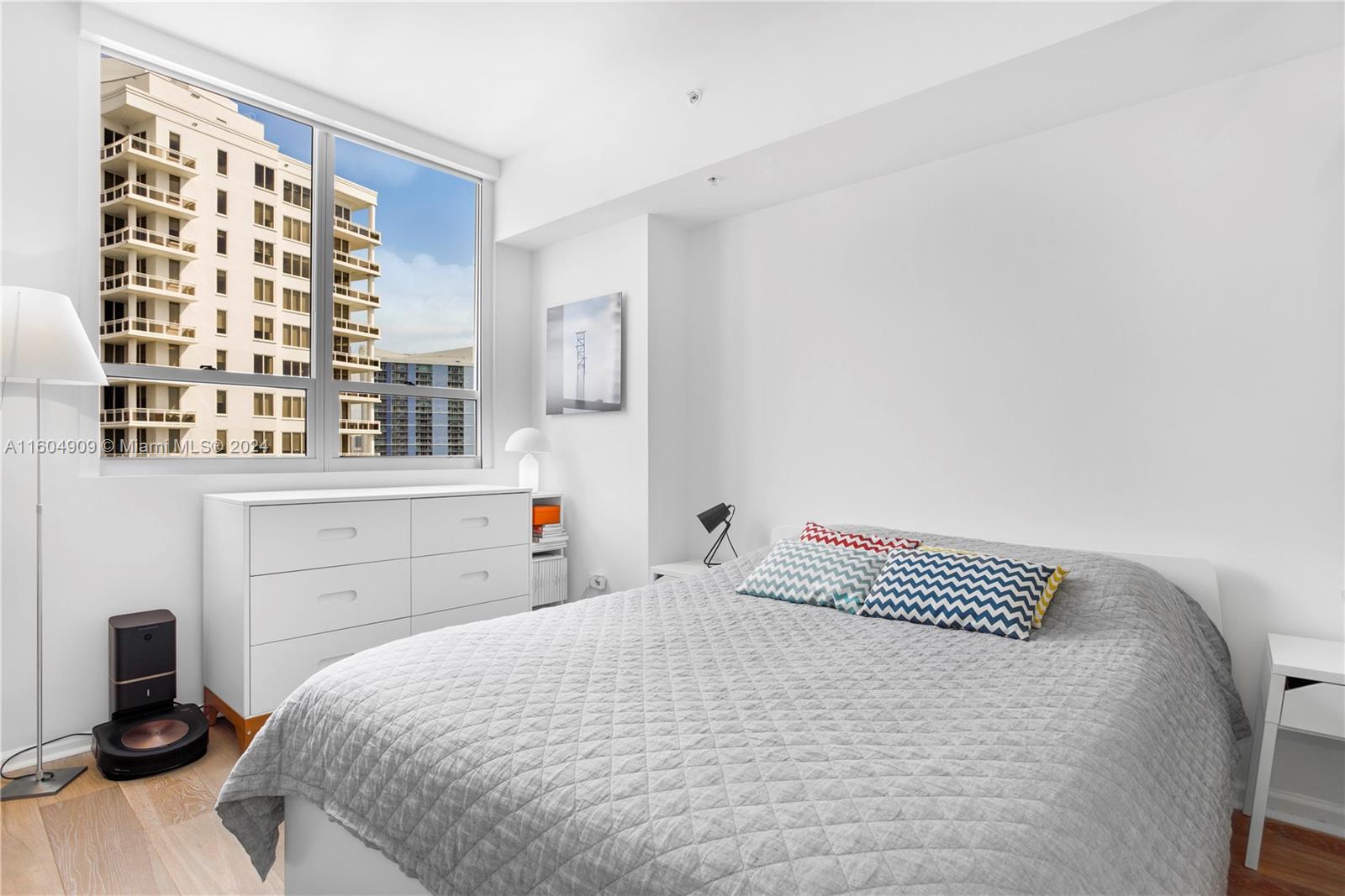 801 Brickell Key Boulevard, Unit 3112 Miami, FL 33131 - Photo 8 of 21